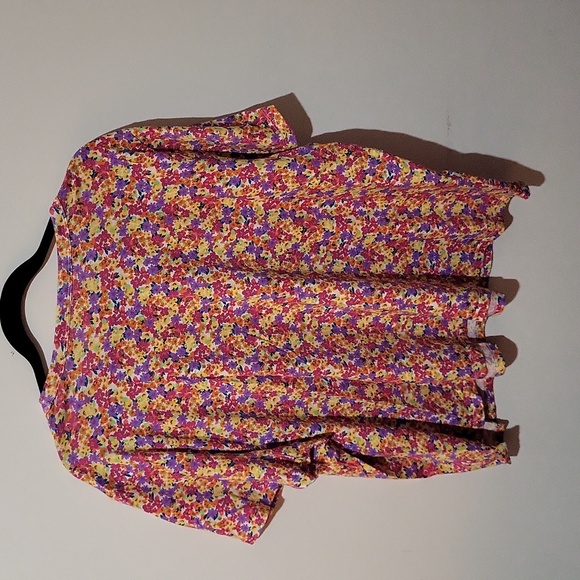 Old Navy Ladies XXL Floral T-Shirt - Picture 4 of 5